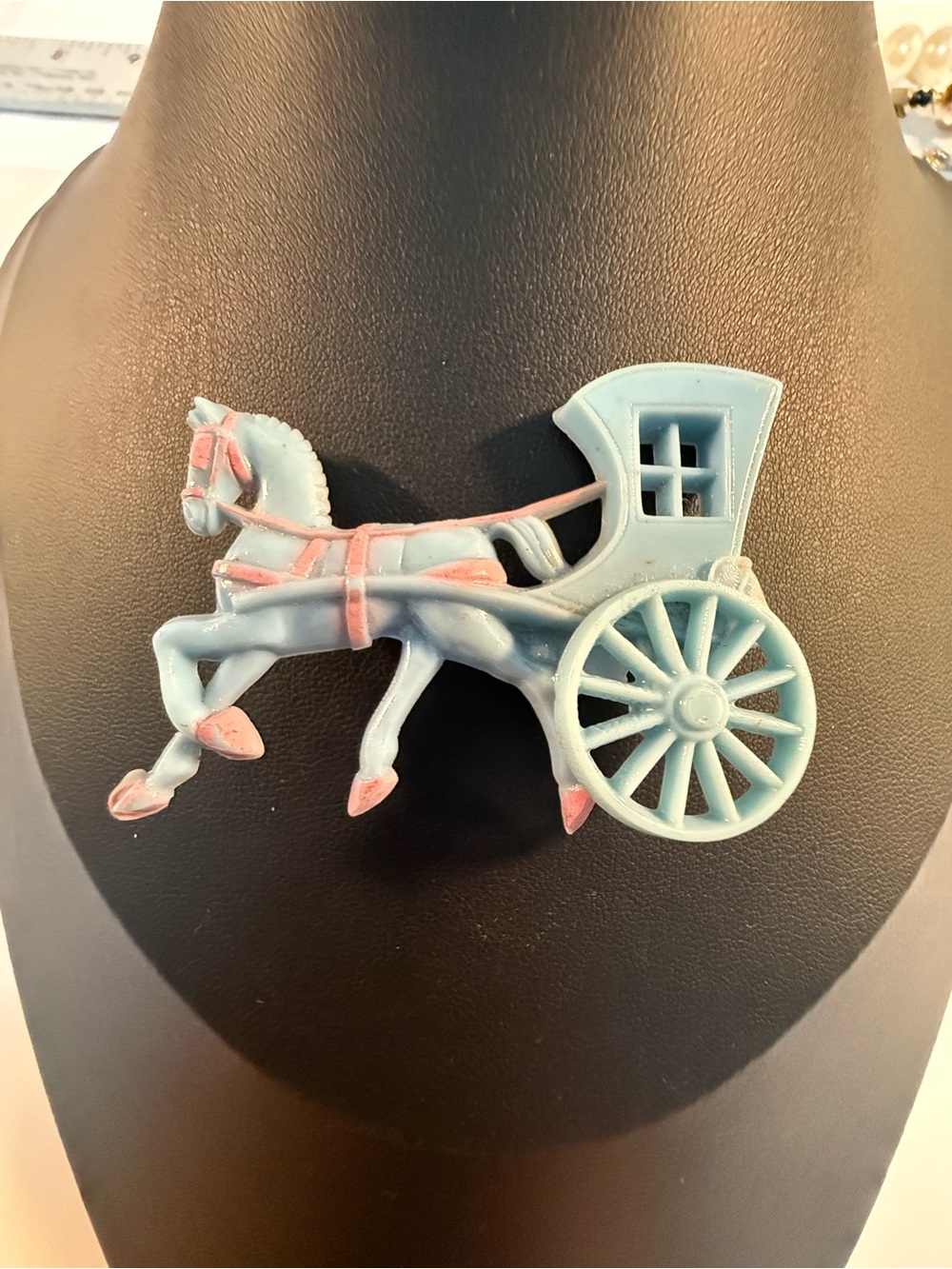 Vintage Horse Carriage Brooch in Pale Blue w/ Pink Accents Guc acrylic
